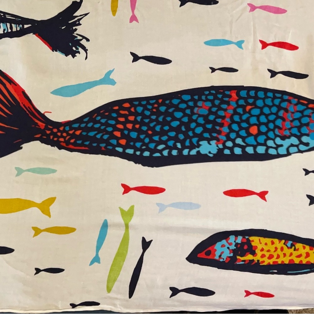 Colorful Fish Print Pet Fish Tank Backdrop - Blue, Red, Yellow